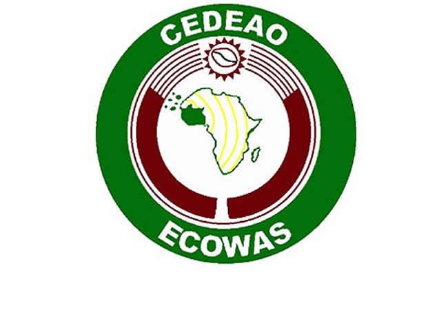 ECOWAS Observer Urges Buhari To Address Naira, Fuel Scarcity