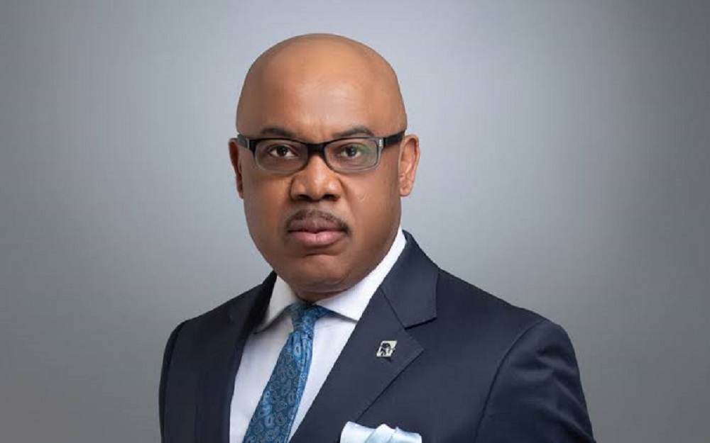 Nnamdi Okonkwo, the immediate past Fidelity Bank head will take over as new group managing director of FBN Holdings Plc, the parent company of Nigeria’s oldest bank FirstBank, effective from January next year, the financial