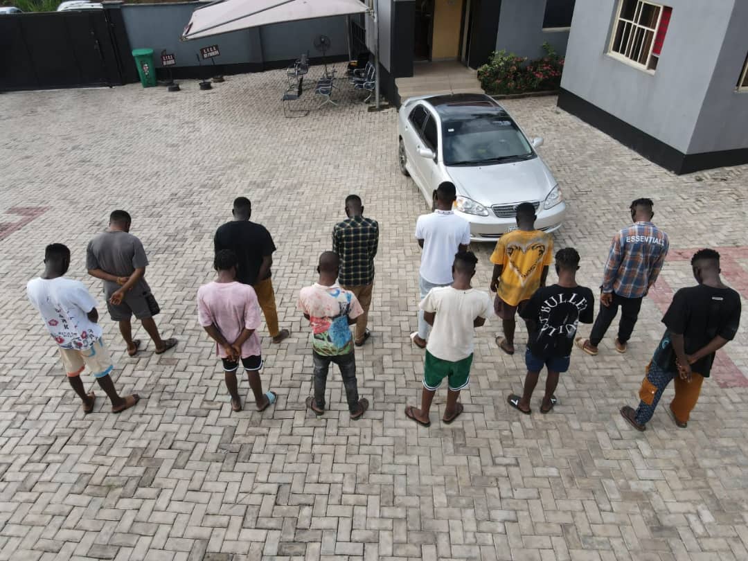 EFCC Nabs 12 Suspected Internet Fraudsters In Ibadan