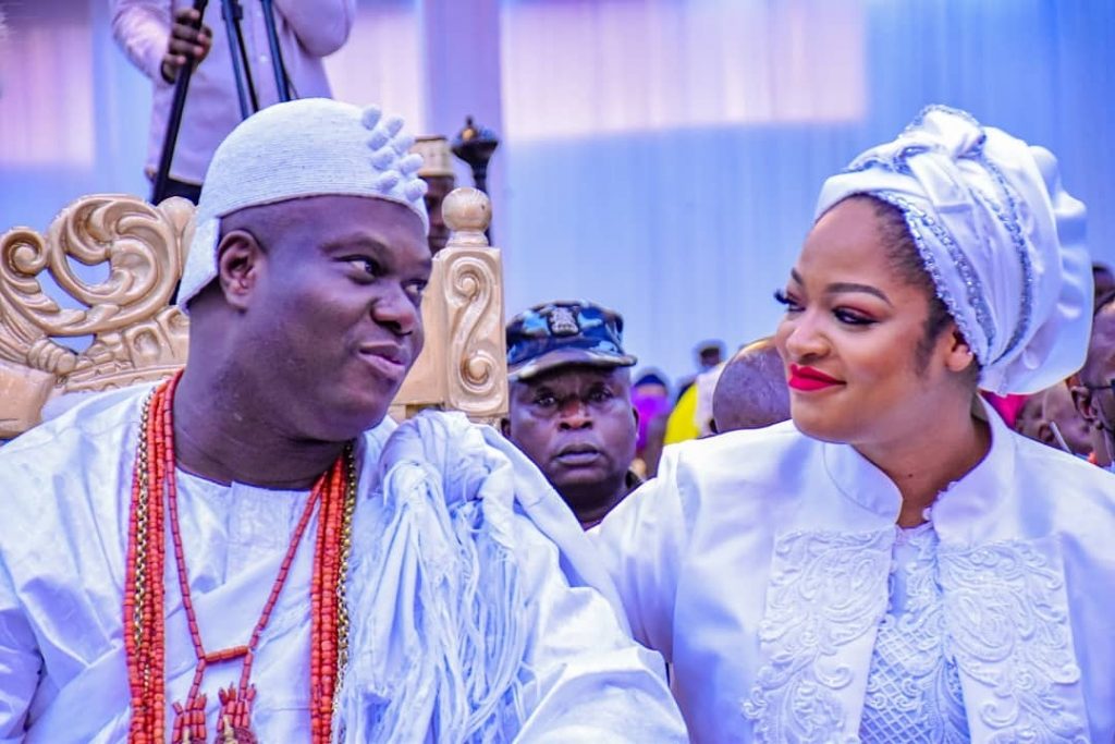 Naomi-Silekunola and Ooni-of-Ife-Oba Adeyeye Ogunwusi Ojaja II