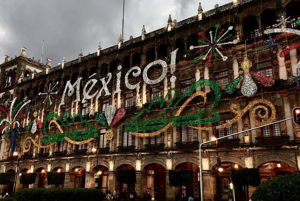 Mexico’s Economy Slides Into Technical Recession