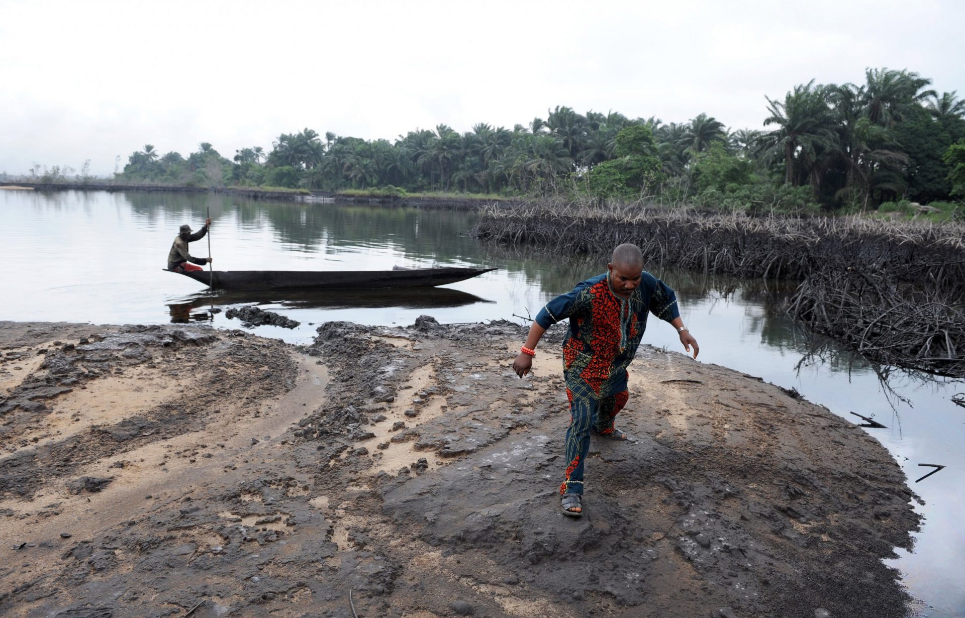 Land water bodies ruined by oil spillage