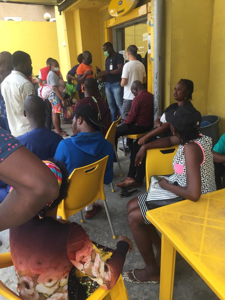 Stranded Subscribers Storm Telecom Outlets