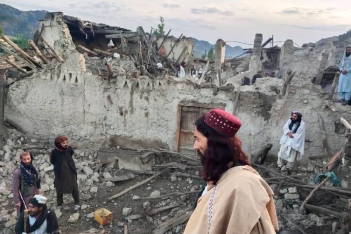 Earthquake kills about 1000, People hundreds injured In Afghanistan