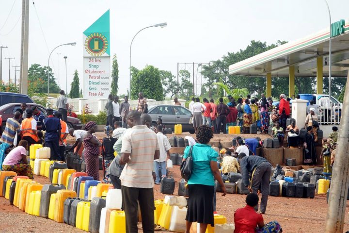Breaking: NNPC Increases Fuel Price, Filling Stations Now Selling At N500