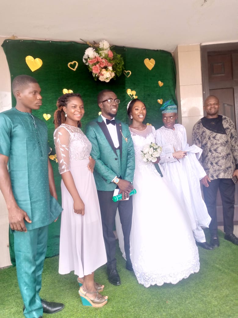 Prime Business Africa Admin Officer Mayowa Weds Medical Doctor Hannah In Lagos