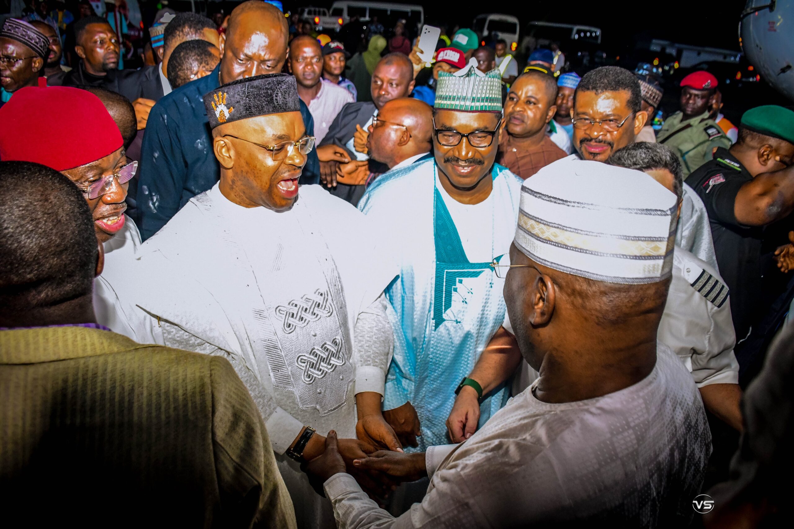 PDP Set To Kick Off Campaign, As Atiku Arrives Uyo