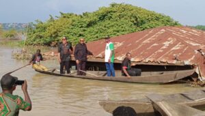 Video/Photos: Peter Obi Visits Anambra Flooded Communities