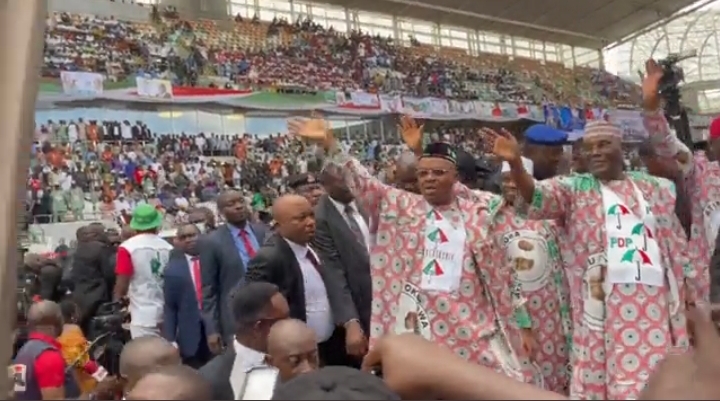 Atiku At Uyo Pledges To Rescue Nigeria From Poor Governance