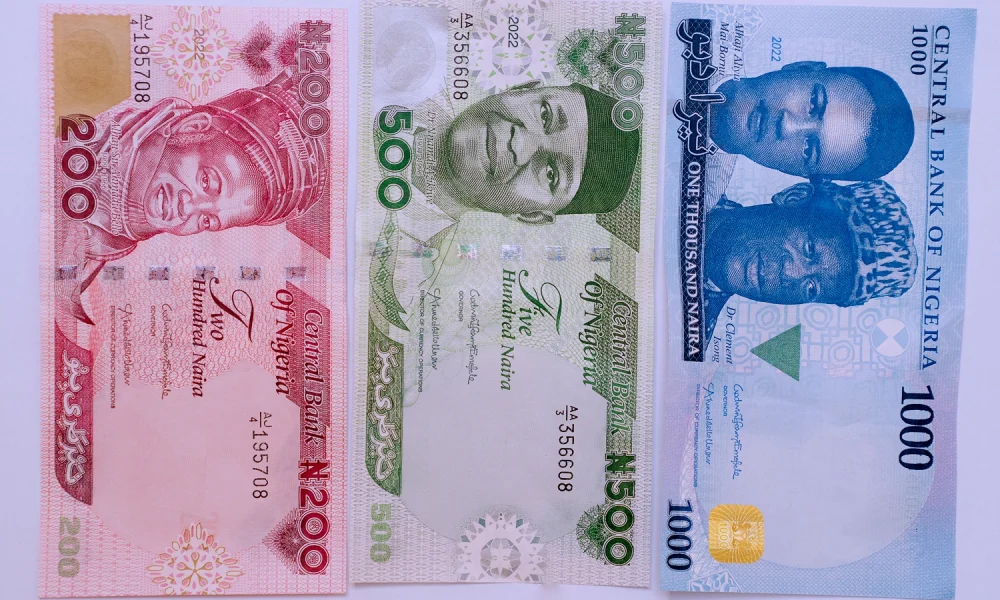 Supreme Court Favours Northern States, Suspends Old Naira Deadline