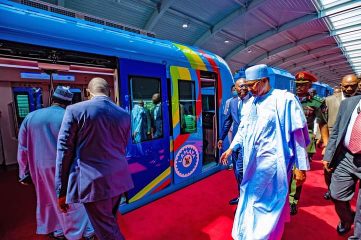 Buhari Commissions Phase 1 Of Lagos Blue Rail Line