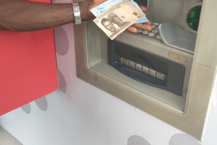 Video: New Naira Scarcity Forces  Nigerians To Fight At ATM 