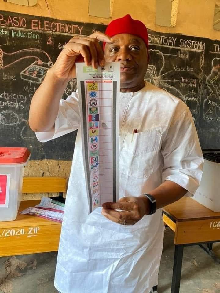 Photo: Orji Uzor Kalu Displays Vote, Is This Not Invalid?