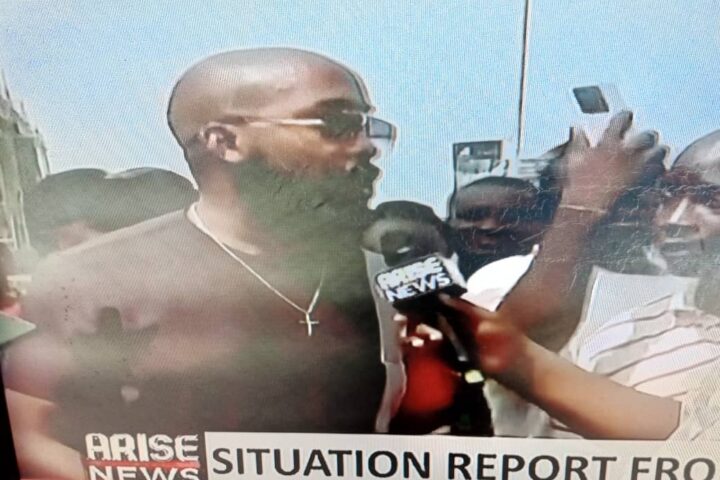 #NigeriaDecides2023: Banky W, Other Lekki Residents Protest Inability To Vote, As INEC Continues Results Collation