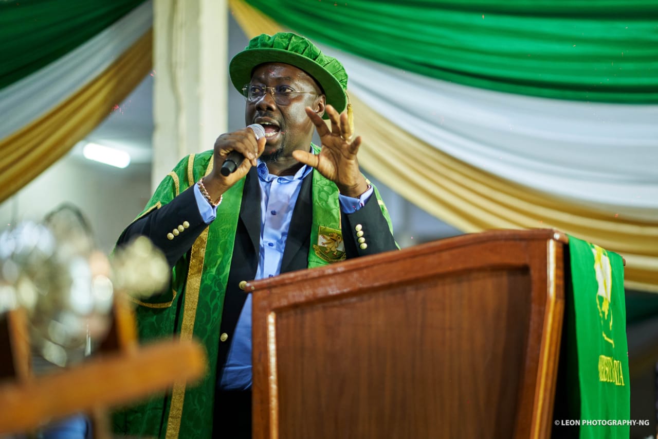 Obi Cubana Institutes Academic Prizes For UNN Best Graduating Students 