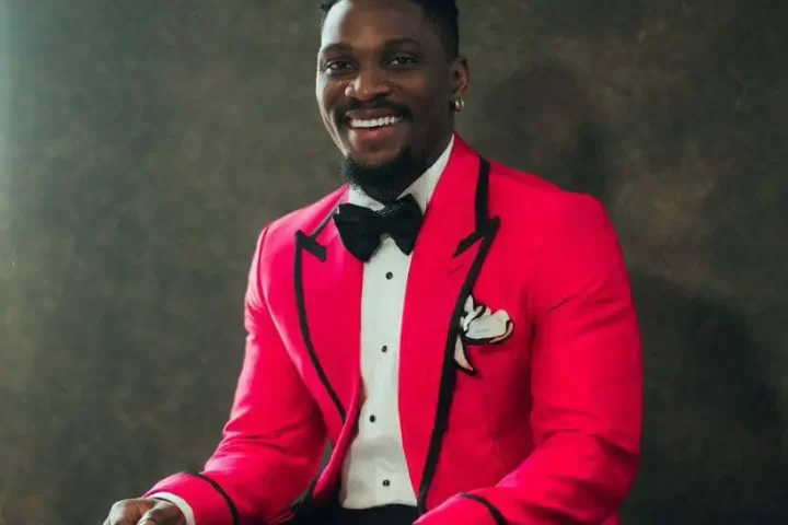 Tobi Bakre Wins Best Actor 2023 AMVCA For ‘Brotherhood’