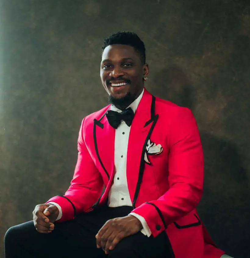 Tobi Bakre Wins Best Actor 2023 AMVCA For ‘Brotherhood’