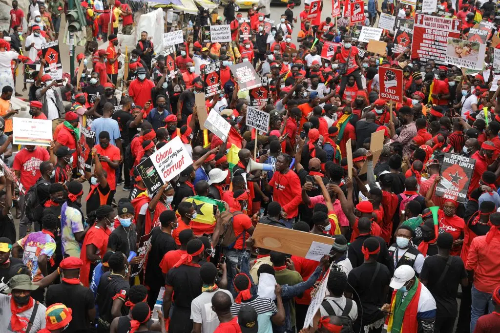 Ghana's Economic Crisis Sparks Protests, Government Faces Growing Pressure