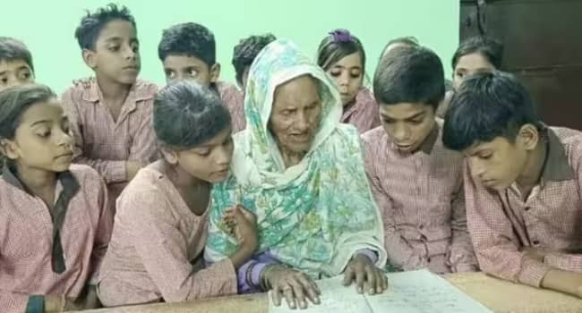 92-year-old Indian Great Grandmother Goes To School, Inspires Other Women