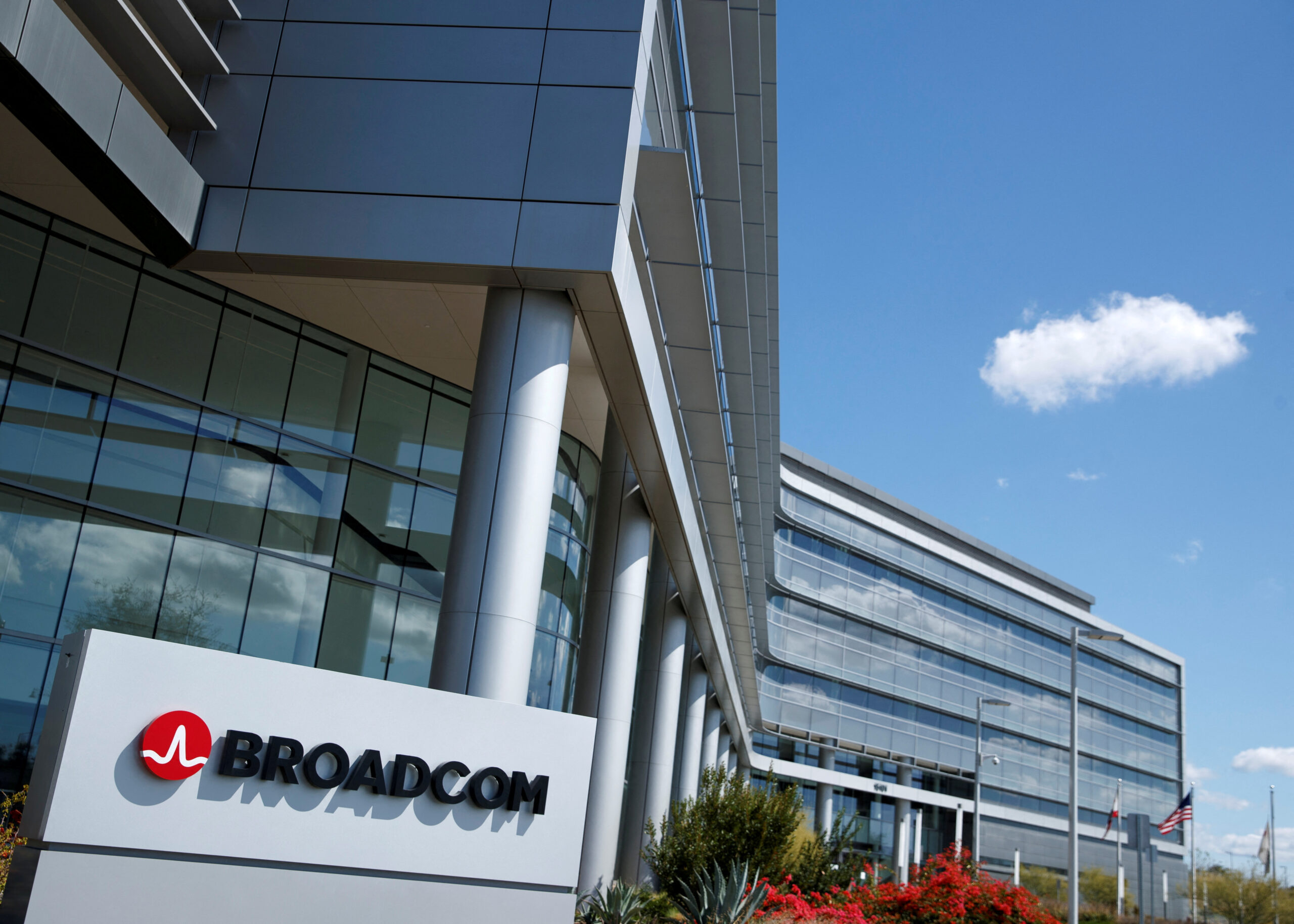 Broadcom Seals $69 Billion VMware Acquisition Amid Geopolitical Scrutiny