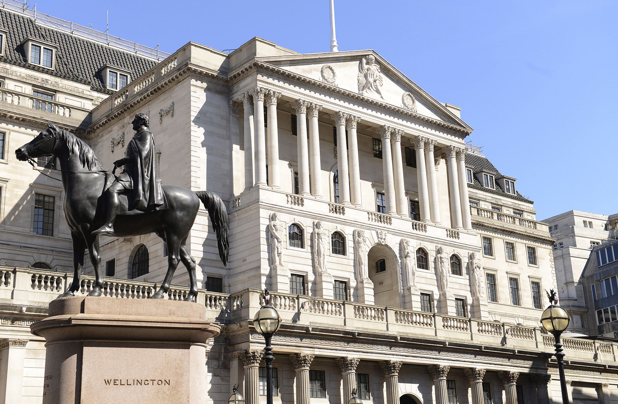 Bank Of England Keeps 15-Year High Interest Rate At 5.25% Amid Israel-Hamas War Concerns