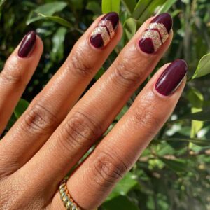 20 Latest Burgundy Nail Designs For Christmas Holiday 