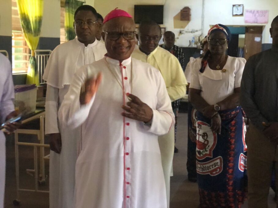 Archbishop Okeke @ 70 Pays Bills Worth Millions Of Naira in Catholic, Anglican Hospitals