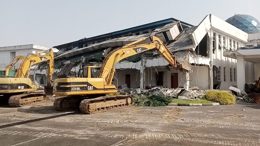 Demolition Of Rivers Assembly Building Based On Expert Advice - Commissioner