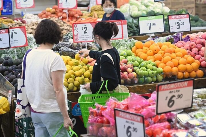 Singapore's November Inflation Drops, Industrial Growth Slows