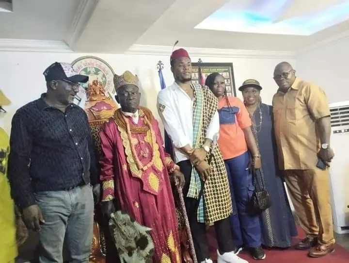 Rivers Monarch Honours Super Eagles Goalkeeper Nwabali With Chieftaincy Title