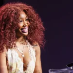 SZA Wins Her First Award For The Night, Winners So Far