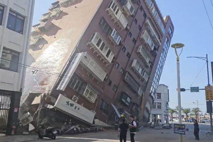 Just In: 7.4 Magnitude Earthquake Strikes Taiwan, Claims At least 4 Lives, Dozens Injured