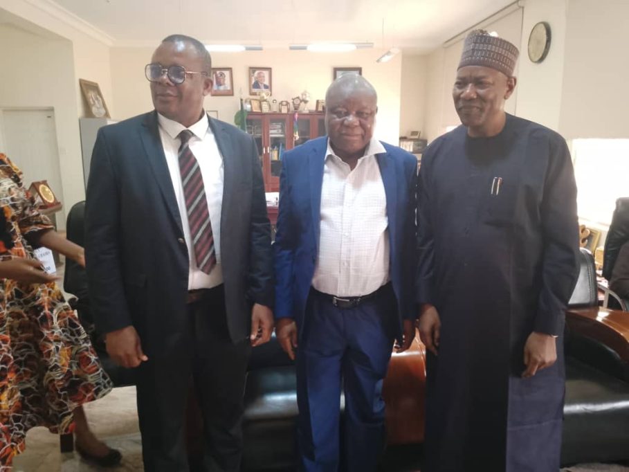 UNN Mass Comm Int'l Conference: Dept Staff, Alumni Pay Courtesy Visit To Vice Chancellor [PHOTOS]