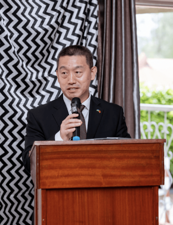 Wang Xuekun, Chinese Ambassador to Rwanda, stated: "BGI Genomics is a leading enterprise in the genomic industry, both in China and globally. The company has significantly contributed to promoting the friendship between China and Rwanda and advancing Rwanda's medical and health industry."