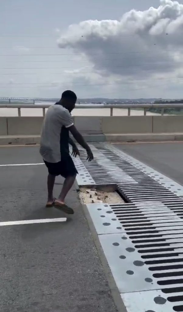 Umahi Condemns Vandalisation Of Second Niger Bridge, Moves To Beef Up Security 