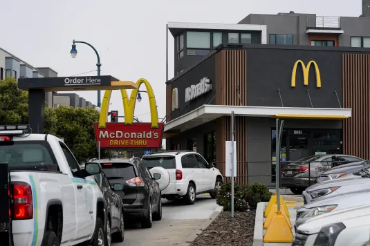 California's $20 Minimum Wage Causes Fast Food Prices Increase