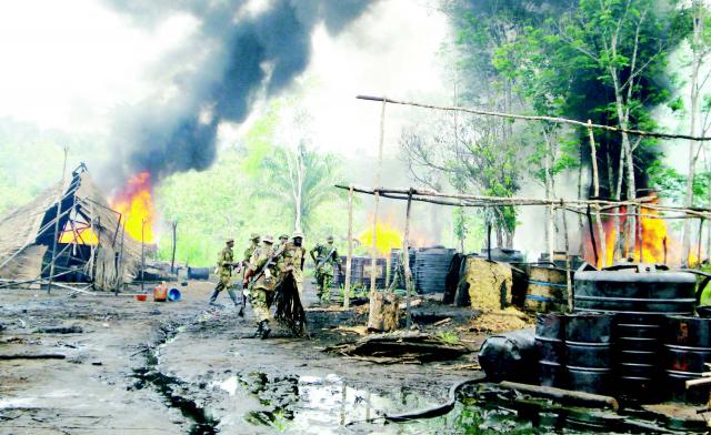 Nigerian Army Intensifies Crackdown On Oil Theft, Arrests 21 Suspects, Destroys 10 Boats