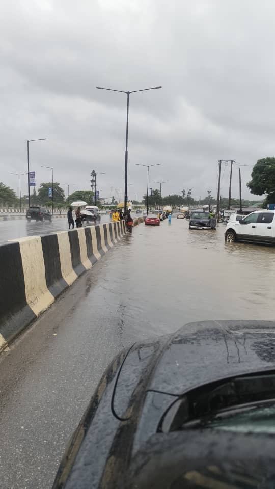 Lagos airport road flooding