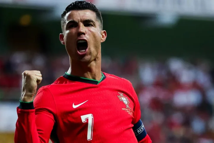 Cristiano Ronaldo Breaks YouTube Records, Hits 1m Subscribers In 90 Minutes