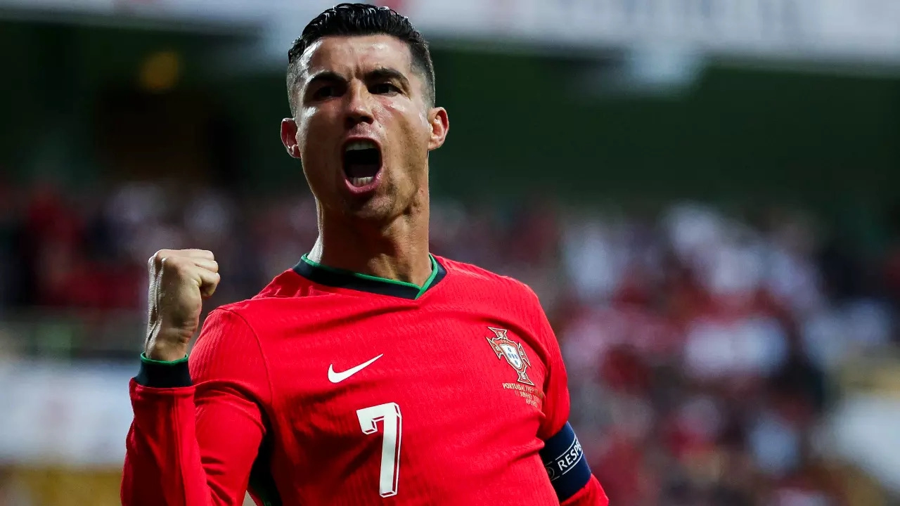 Cristiano Ronaldo Breaks YouTube Records, Hits 1m Subscribers In 90 Minutes