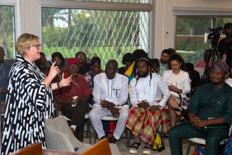 Nigerian American Poet Agabroji Inspires Young Students In Poetry