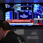 US Stocks Struggle Despite Intraday Rebound, Analysts Express Caution