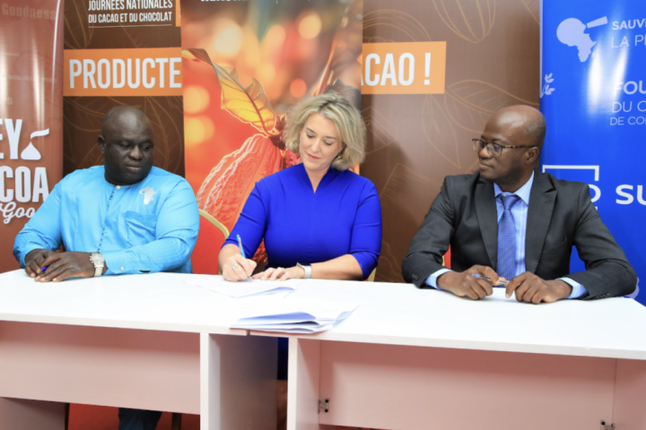 Hershey strengthens its commitment to farmers in Côte d’Ivoire with a long term partnership agreement to source cocoa