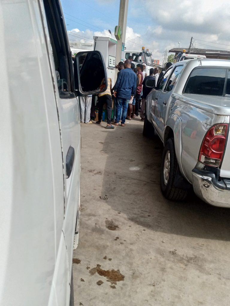 Fuel Price Hike Worsens Nigerian Travellers’ Nightmare