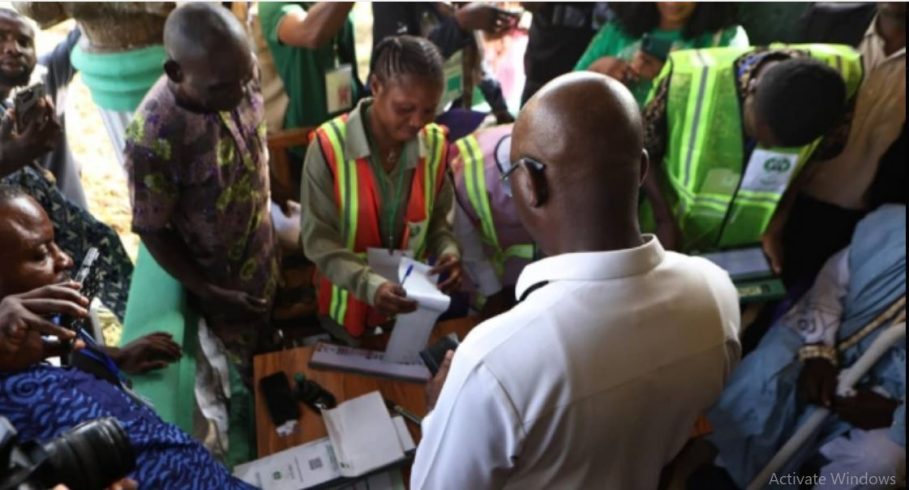 Governor Aiyedatiwa votes