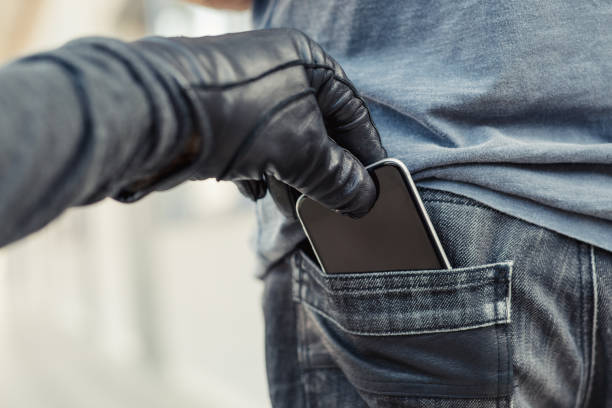 How To Track And Recover Your Stolen Phone Without Going To The Police