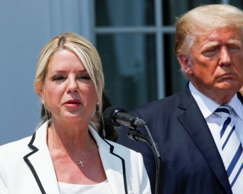 Things To Know About Pam Bondi, Trump's Pick For Attorney General After Matt Gaetz Withdrawal