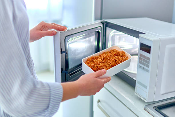 Dangers Of Microwaving Food In Plastic Containers