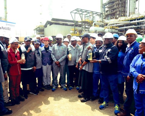 Nigerians Divide As Warri Refinery Resumes Operation