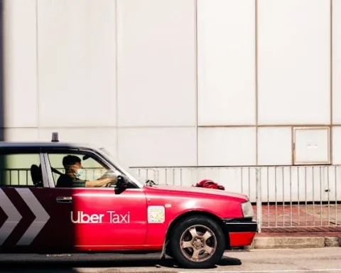 What To Do If Your Uber Driver Charges ₦k And Above This Christmas, New Year